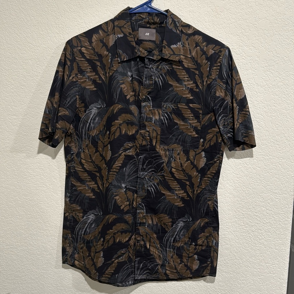 Regular Fit cotton Shirt brown leaf patterned short sleeve